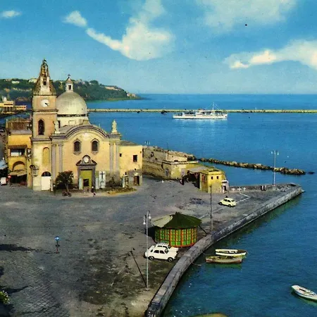 La Casetta Dei Sogni * 普罗奇达